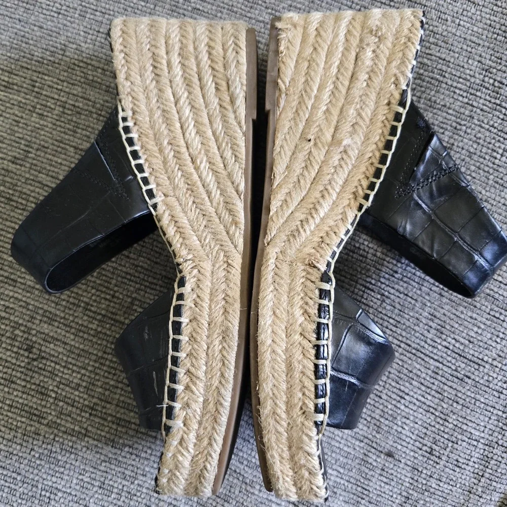 Franco Sarto 8 M Clave Black Embossed Croco Leather Espadrille Wedge Sandals.‎